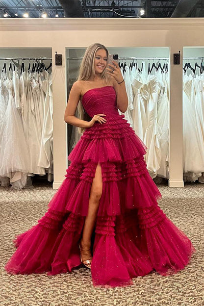 Daniela | Langes, trägerloses A-Linien-Ballkleid aus Tüll mit gestuften Rüschen