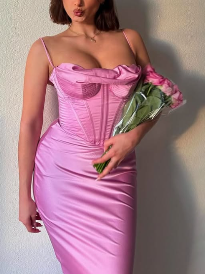 Schlichtes Abendkleid aus Satin mit Spaghettiträgern und Lavendel-Print Y8094
