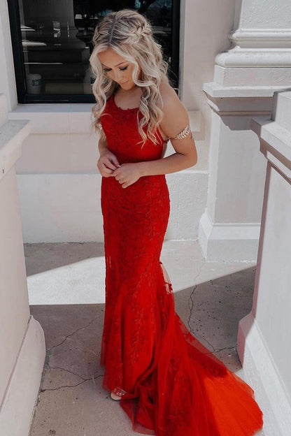 Lucille |Robe de bal sirène en dentelle à bretelles spaghetti