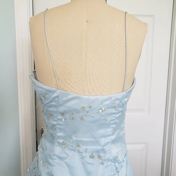 Elegante vestido de fiesta azul hielo con lentejuelas y cuentas, vestido de fiesta de tul en capas, corte A, Y7931