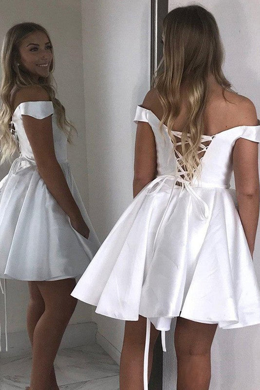 Vestidos de fiesta cortos y sencillos, de satén, corte A y hombros descubiertos, para el regreso a casa. 