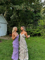 Charmantes Spaghettiträger Lavendel Chiffon Print Blumen Abendkleid Rüschen Langes Ballkleid Y8266