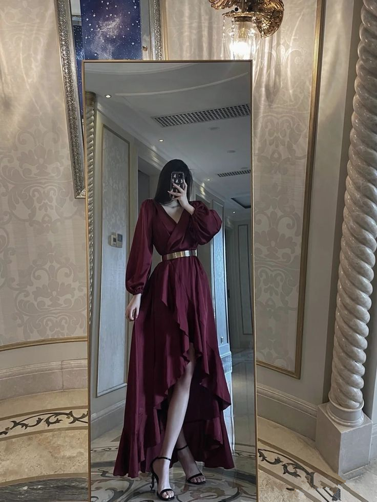 A-Linie V-Ausschnitt Hi-Low Abendkleid mit langen Ärmeln Y4522