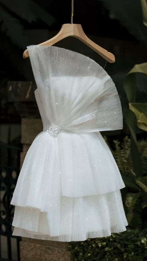 Weißes Homecoming-Kleid, trägerloses kurzes Partykleid, Cocktailkleid Y1998