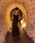 Elegante vestido de noche negro con abertura y corte entallado, vestido de gala negro Y6257