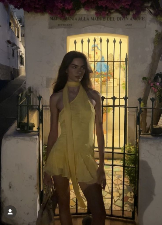 Sexy Neckholder Gelb Chiffon Homecoming Kleid Kurzes Partykleid Y8465