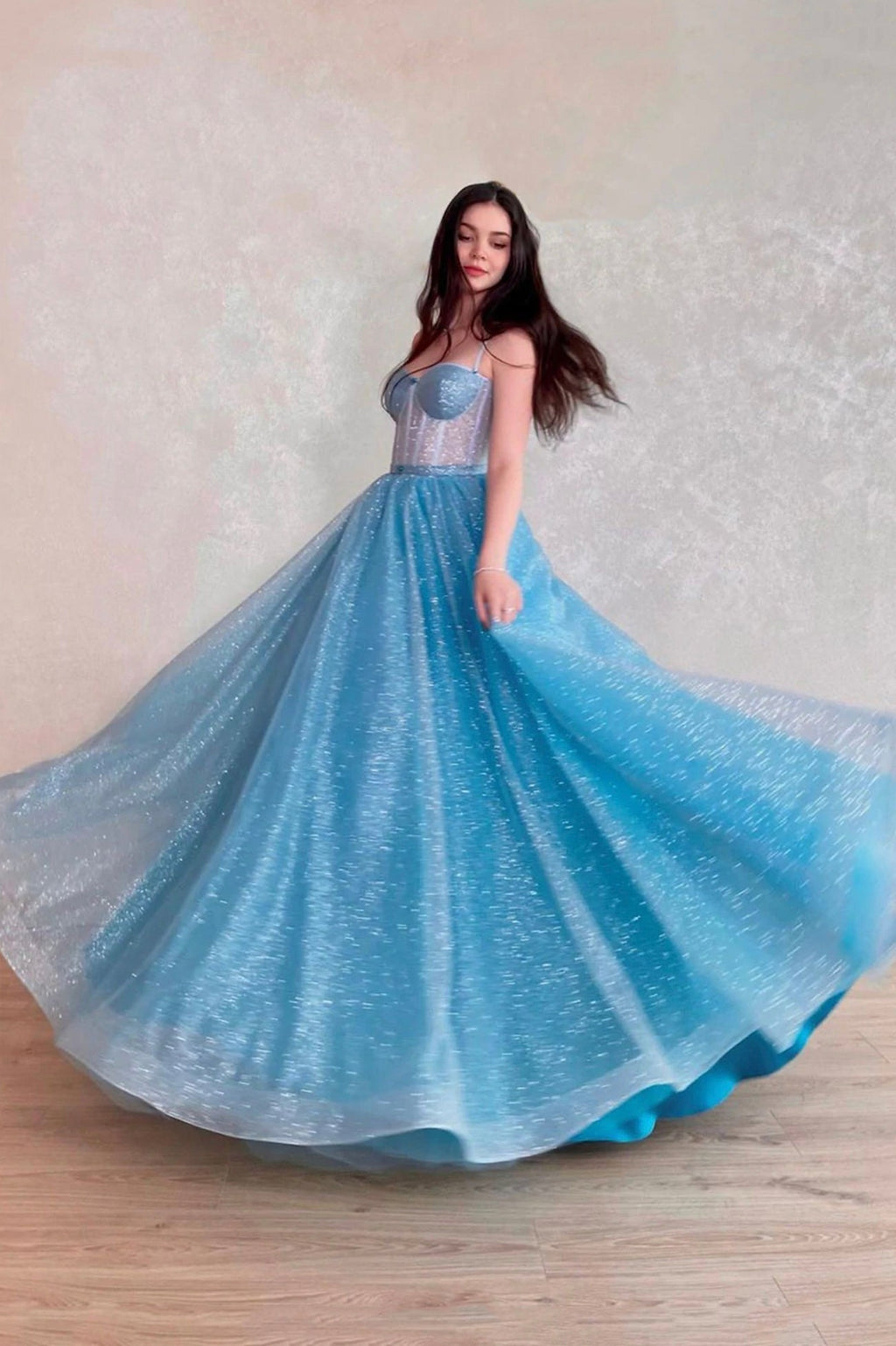 Mavis | Langes A-Linien-Ballkleid aus blauem Tüll, blaues Abendkleid mit Schnürung und Korsett