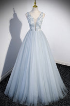 Angélica | Precioso vestido de fiesta largo de tul con escote en V, vestido de noche gris.