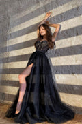 Zendaya | Schwarzes, glänzendes, bodenlanges Ballkleid aus Tüll Schwarzes Abendkleid mit Schlitz