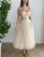 Ally | Aprikosenfarbenes Homecoming-Kleid mit Perlen