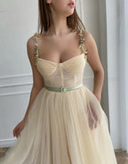 Ally | Aprikosenfarbenes Homecoming-Kleid mit Perlen