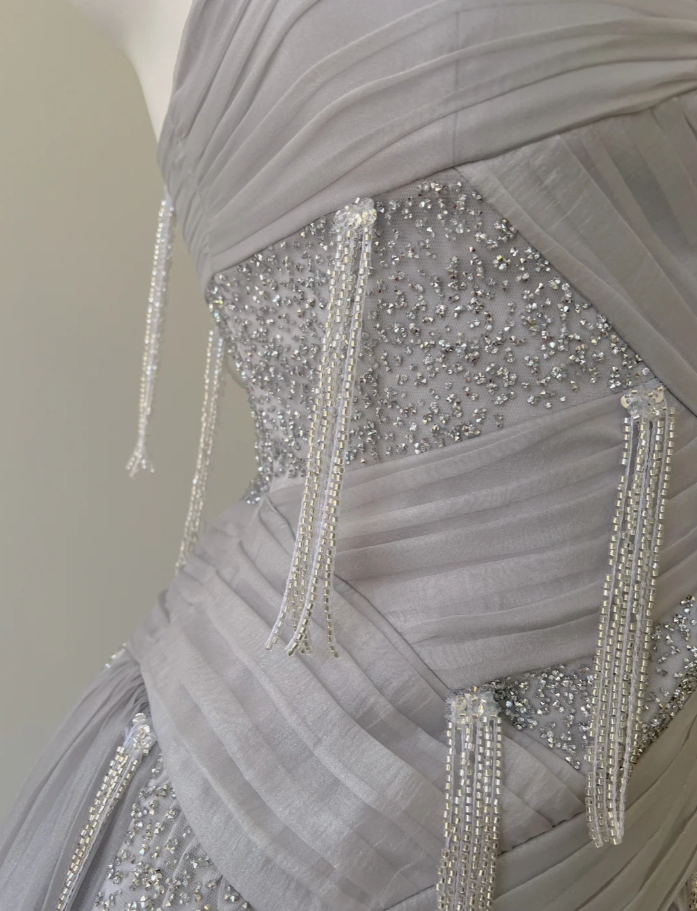 Vestido de fiesta elegante de tul morado con lentejuelas y borlas, corte en A, Y8586