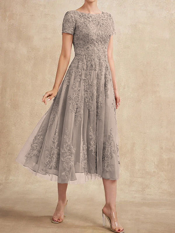 Vestido de madre de la novia de tul con encaje y corte en A, largo hasta la rodilla