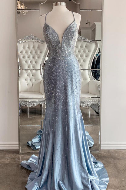 Atemberaubendes langes silbernes Ballkleid im Meerjungfrauenstil