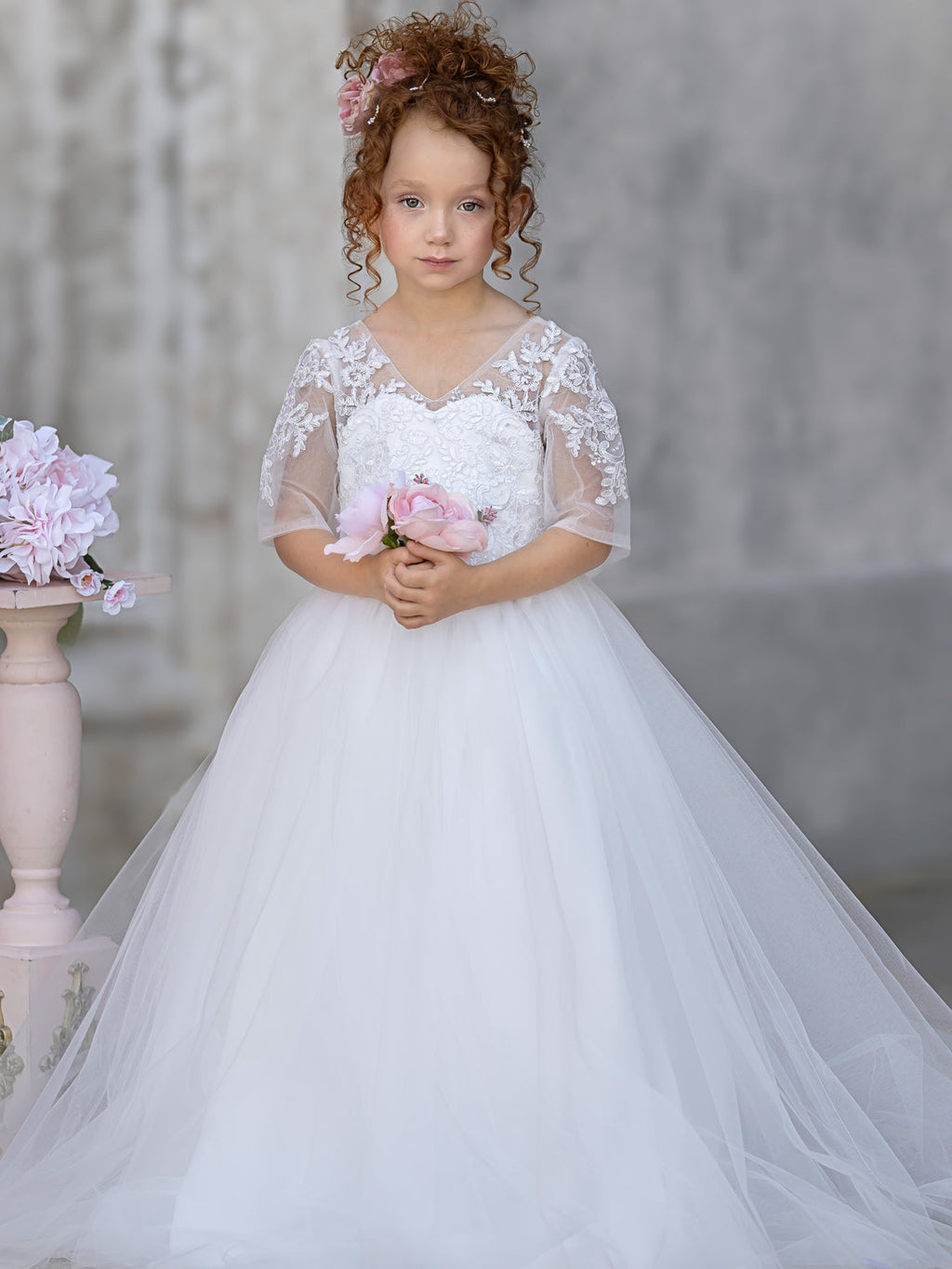 Prinzessinnen-Ballkleid für Mädchen mit Spitzendetails 