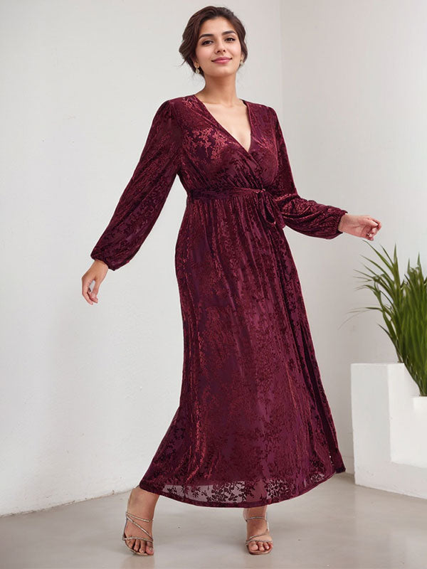 A-Linie V-Ausschnitt Lange Ärmel Samt Wadenlanges Kleid für die Brautmutter mit Schlitz 