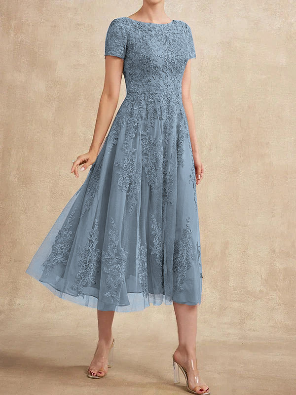 Vestido de madre de la novia de tul con encaje y corte en A, largo hasta la rodilla