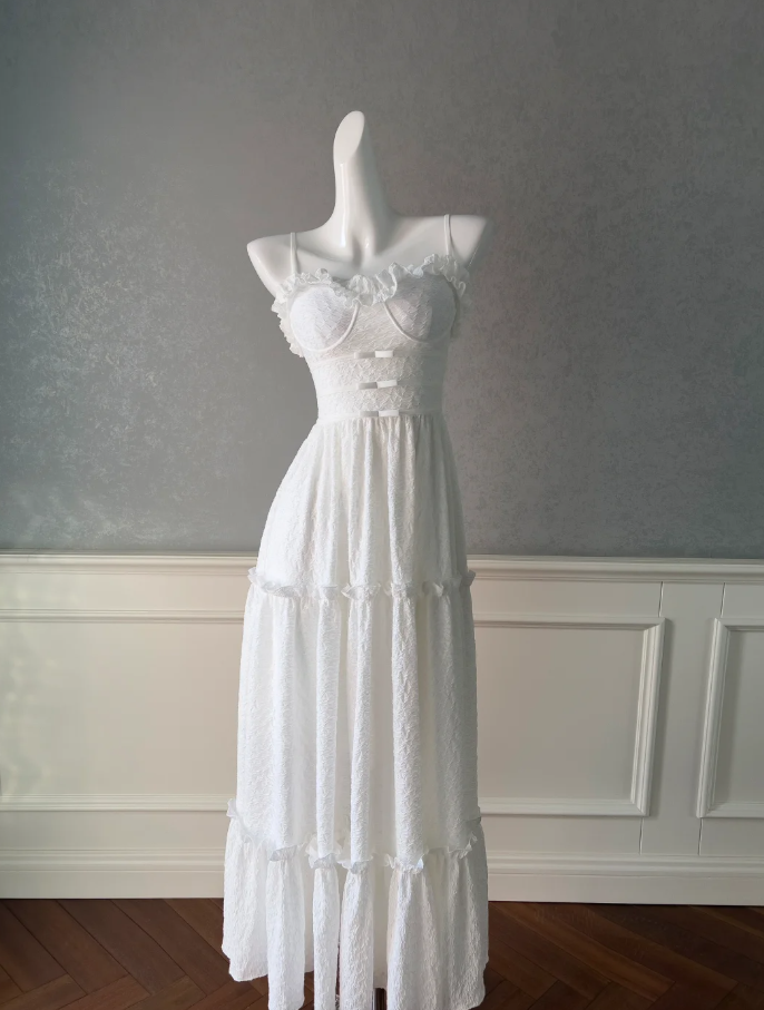 Schlichtes weißes Satin Sweetheart A-Linie Ballkleid Spaghettiträger Abendkleid Y8574