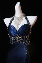 Hermoso vestido de noche con escote halter de satén y cuentas, vestido formal para fiesta de graduación Y7927