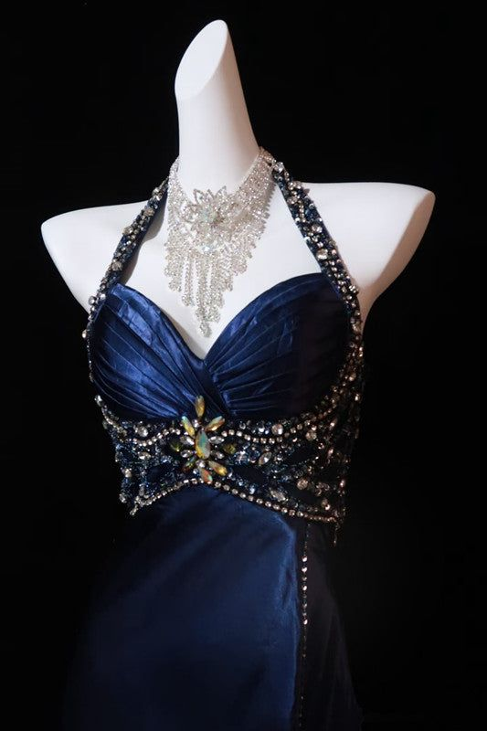 Hermoso vestido de noche con escote halter de satén y cuentas, vestido formal para fiesta de graduación Y7927