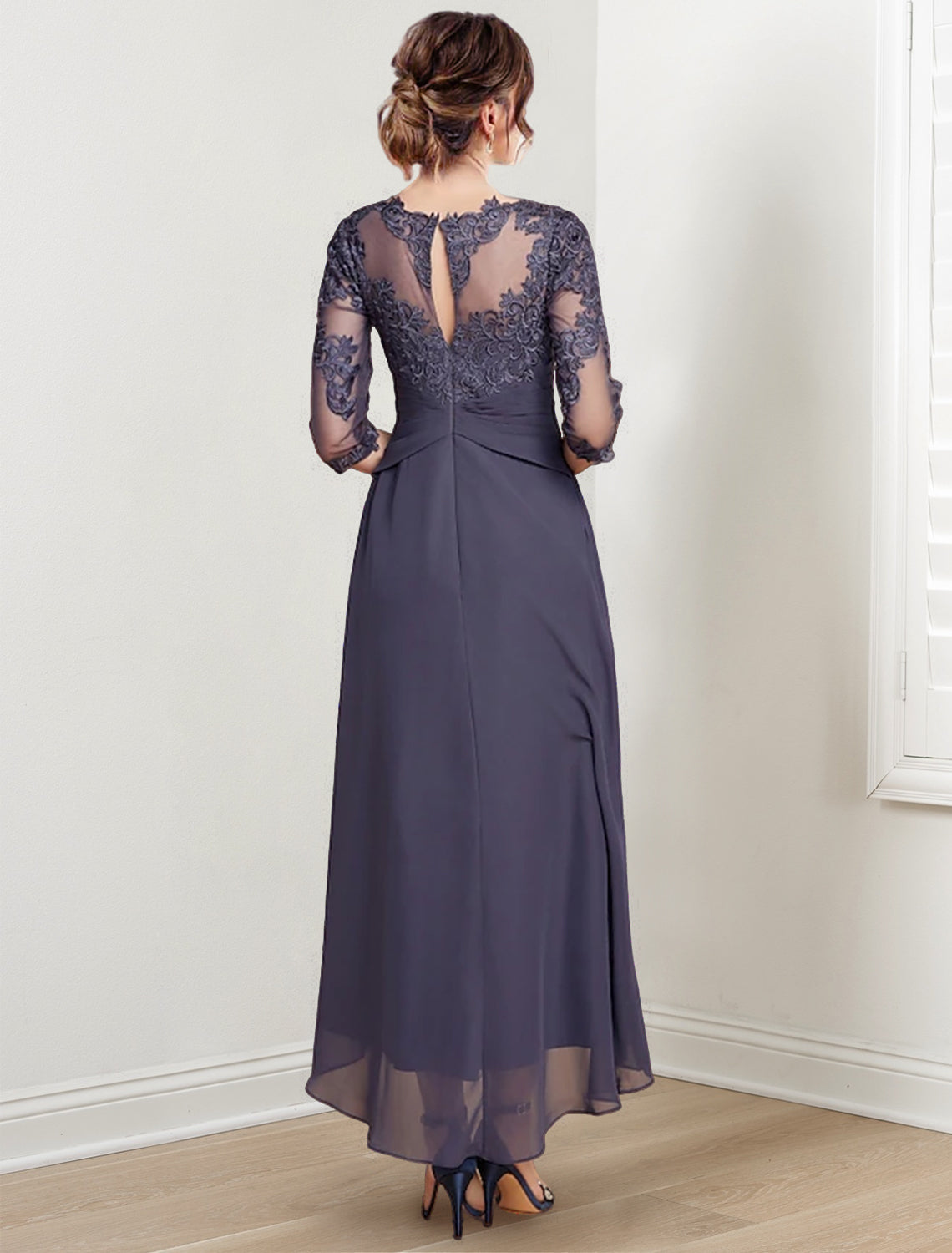 Vestidos de madre de la novia de corte A/princesa con escote redondo y largo hasta la rodilla