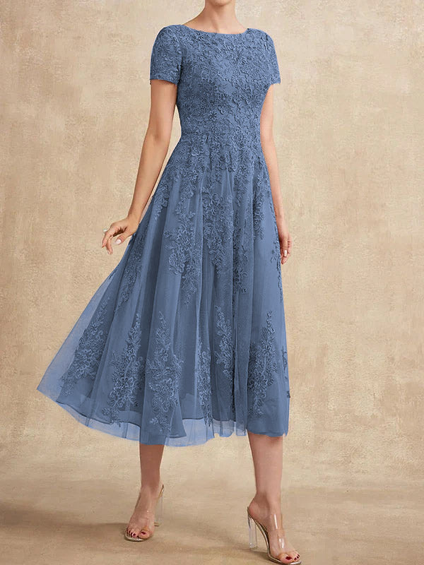 Vestido de madre de la novia de tul con encaje y corte en A, largo hasta la rodilla