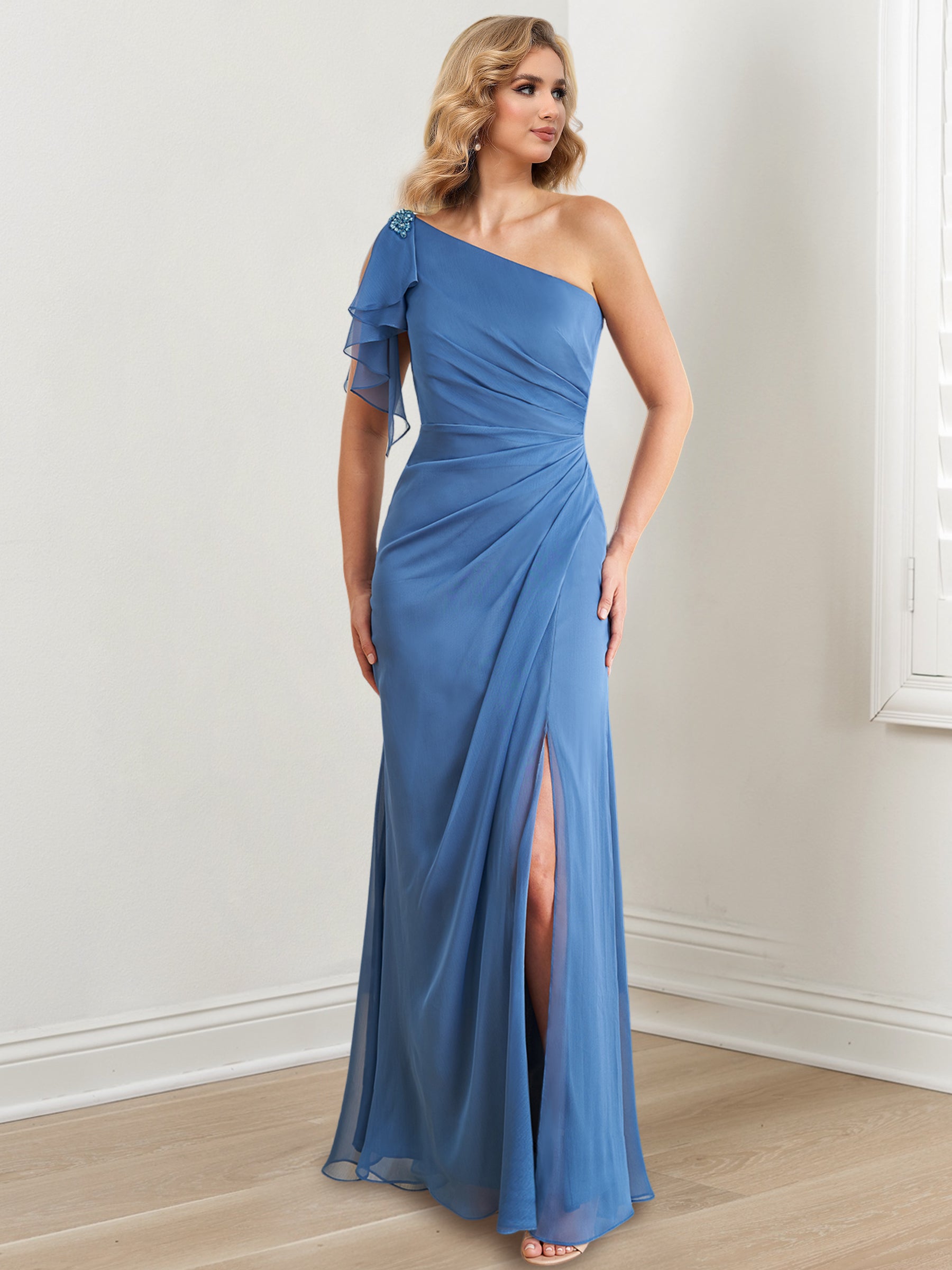Vestidos para madre de la novia con corte tubo/columna, un hombro al aire y largo hasta el suelo