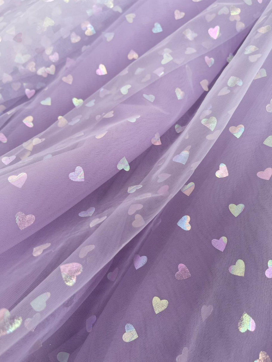 Vestido de tul con corsé y corazones brillantes por encima de la rodilla