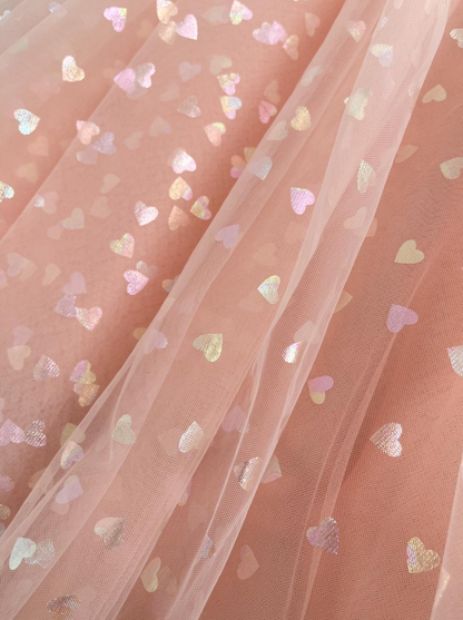 Vestido de tul con corsé y corazones brillantes por encima de la rodilla