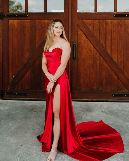 Vida | Vestido de fiesta de satén sin tirantes estilo sirena con abertura