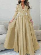 Elegantes formelles Abendkleid mit langen Ärmeln und V-Ausschnitt und Falten