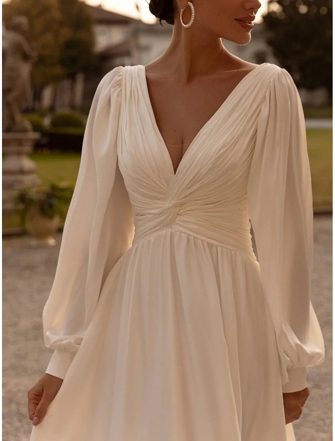 Vestidos de novia de corte A, camisola, sin mangas, hasta la rodilla, de gasa, con pliegues, sencillos.