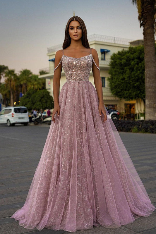 Vestido de fiesta largo de tul rosa con tirantes finos, corte A y lentejuelas