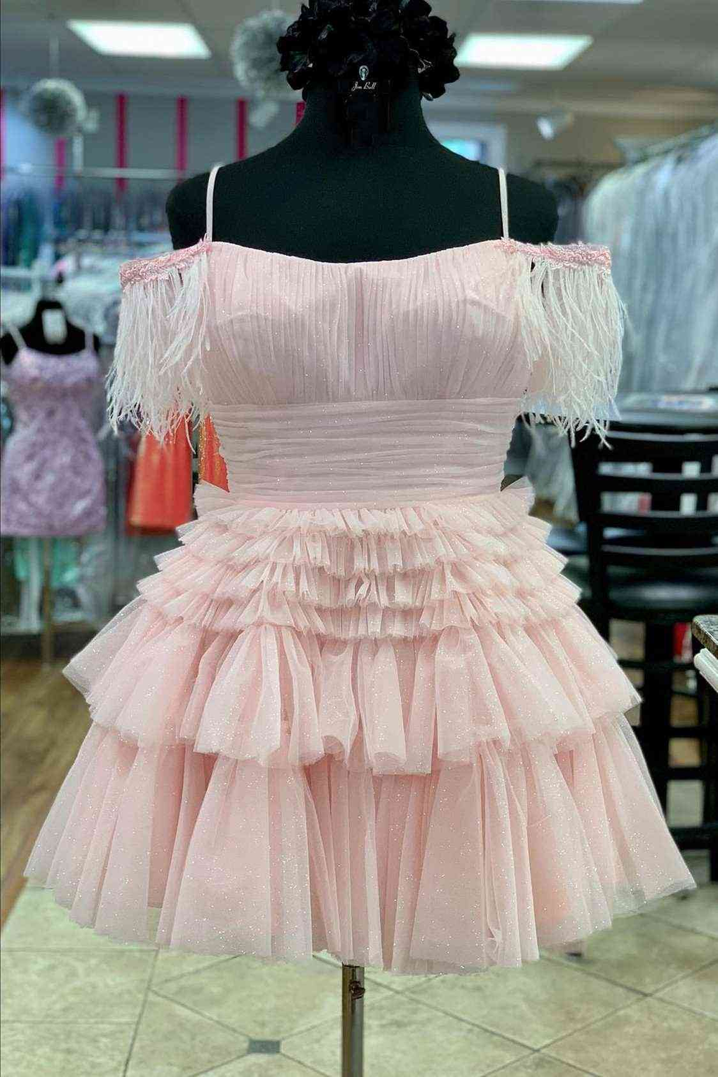 Plissiertes Pink Kalte Ärmel Gestuftes Tüll Partykleid, Kurzes Homecoming Kleid Y1955
