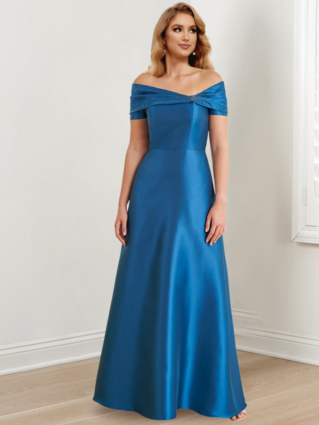 Vestidos de madre de la novia de corte A/princesa, hombros descubiertos y largo hasta el suelo