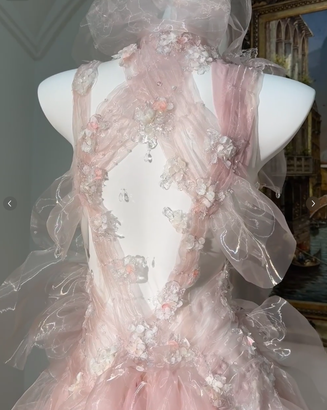 Vestido de fiesta largo de tul rosa hada con cuentas y espalda descubierta Y8564
