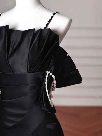 Elegante vestido de noche de sirena con tirantes finos de satén negro y hombros descubiertos, vestido de fiesta Y8641