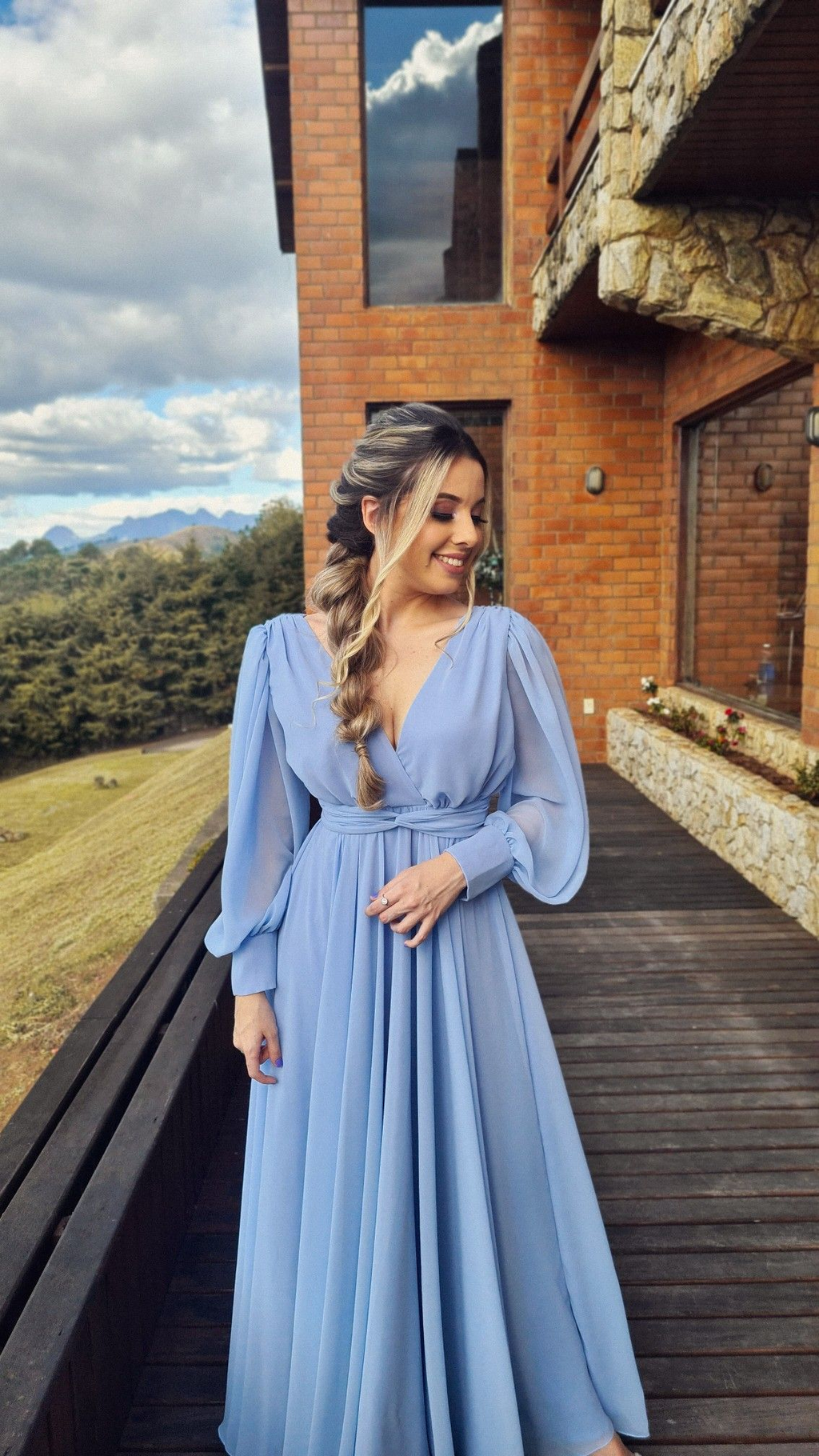 Vintage Langes Blaues Abendkleid mit V-Ausschnitt A-Linie Chiffon Plissee Knöchellang Ballkleid Y5048