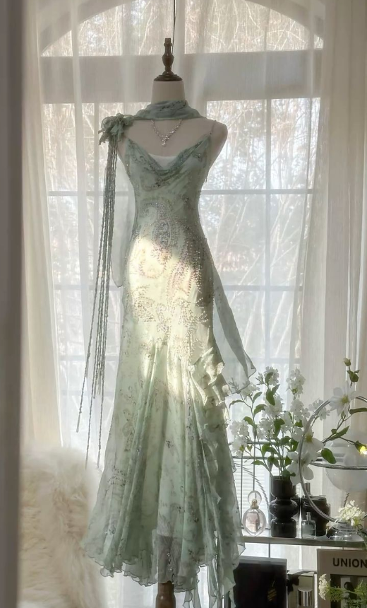 Elegantes Spaghettiträger Chiffon Perlen Abendkleid Meerjungfrau Ballkleid Y8363