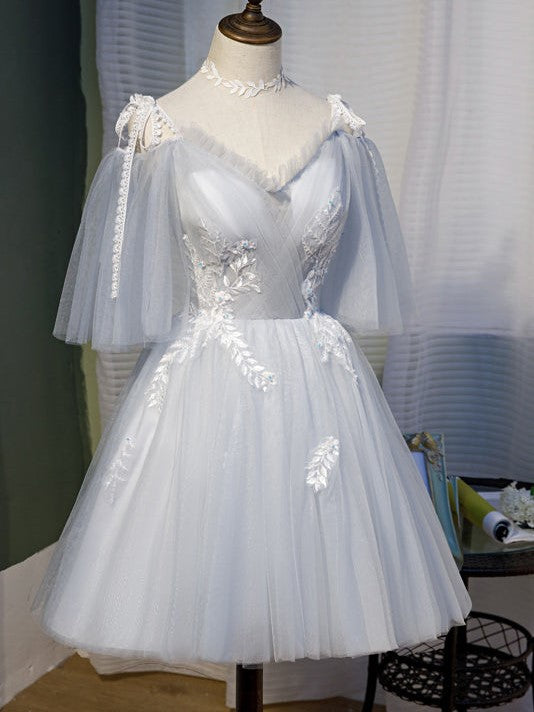 Elegantes vestidos de fiesta de princesa con apliques de encaje y tul sin mangas