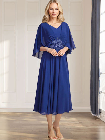 A-Linie V-Ausschnitt Wadenlanges Chiffonkleid für die Brautmutter mit plissierten Paillettenapplikationen Spitzenbesatz 
