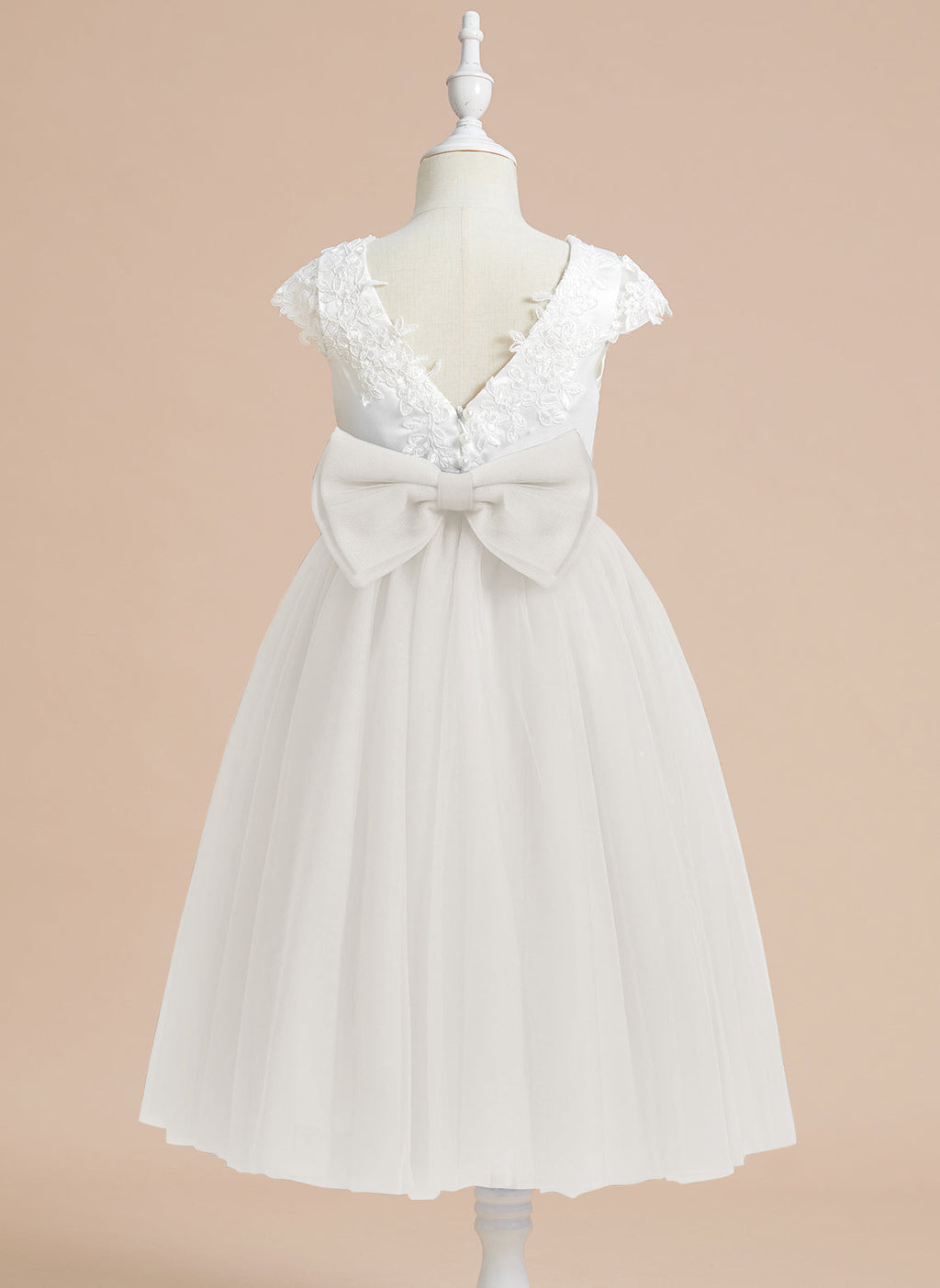 Vestido de niña de las flores de primera comunión de tul satinado con corte en A y largo hasta la rodilla
