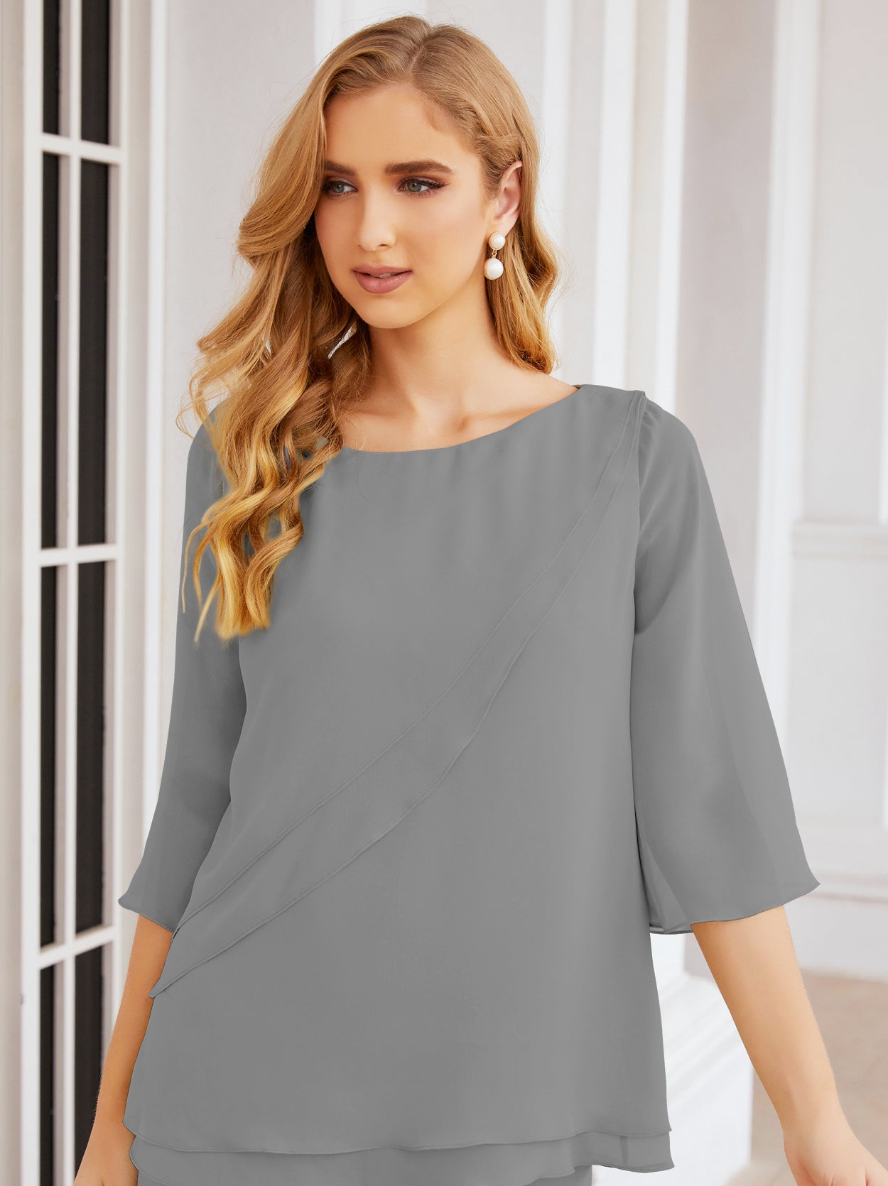 Elegante vestido de dos piezas para madre de la novia, talla grande, pantalón, capas con volantes, bata plateada SY28064 