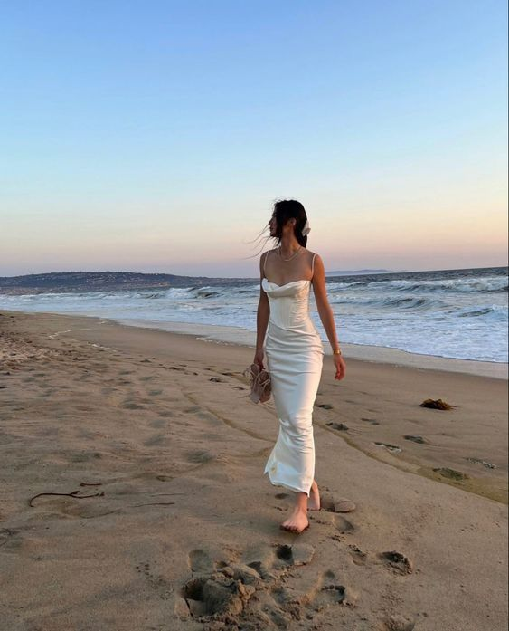 Elegantes weißes Spaghettiträger Meerjungfrau langes Abendkleid Ballkleid Y7513