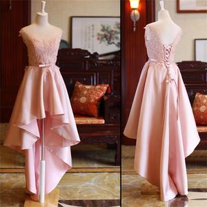 Rosa High Low Scoop Lace Up Midi Back Satin Ärmelloses Ballkleid 