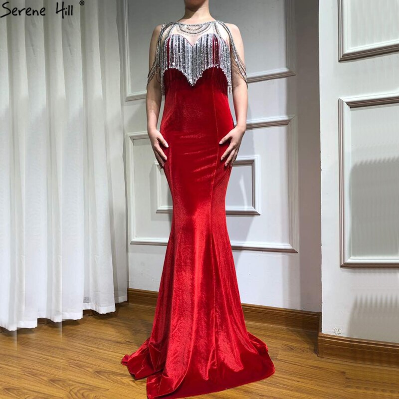 En oferta, sin devolución ni reembolso. Oferta 2025. Vestidos de noche de sirena sin mangas con borlas y cuentas. Nuevos vestidos de noche elegantes y sexys de terciopelo rojo LA6586. 