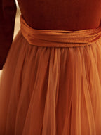 Knöchellanges Winter-Blumenmädchenkleid aus Samt 