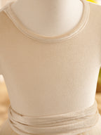 Bodenlanges Winter-Blumenmädchenkleid aus Samt 