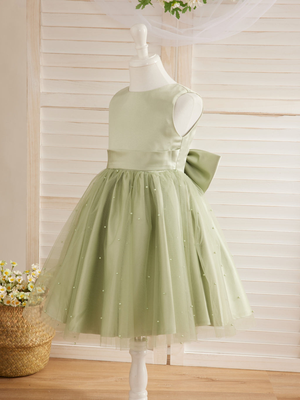 Vestido de niña de las flores de satén, tul y hasta la rodilla, estilo princesa