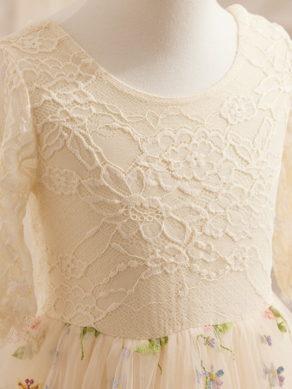 Salbeigrünes Blumenmädchenkleid aus Stoff mit U-Ausschnitt und Tüll (2003227581) 